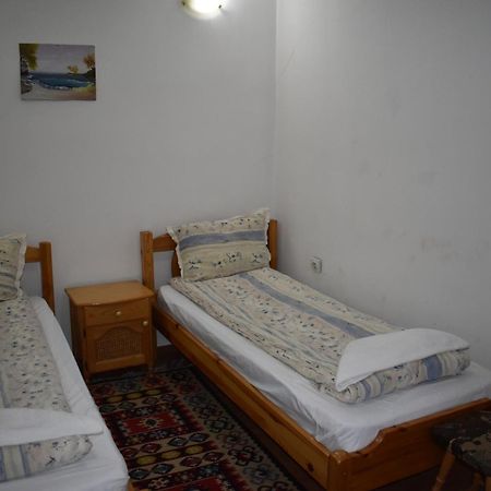 Chiprovtsi Хотел-Механа Павлова Къща מראה חיצוני תמונה